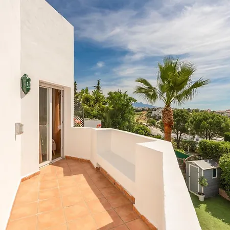 Cozy Townhouse Selwo Casa de Férias Estepona