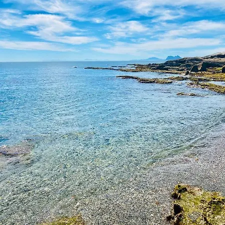 Cozy Townhouse Selwo Casa de Férias Estepona