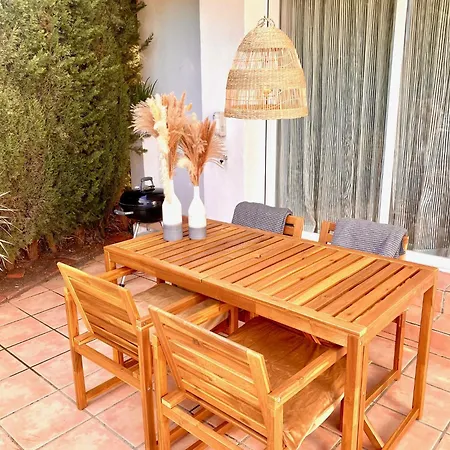 Cozy Townhouse Selwo Casa de Férias Estepona
