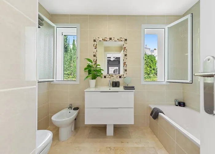 Cozy Townhouse Selwo Vakantiehuis