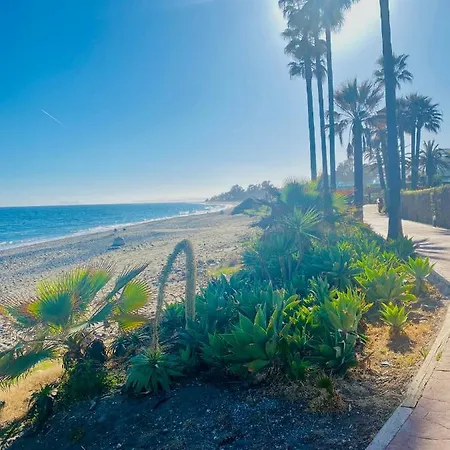 Cozy Townhouse Selwo بيت للعطل إِستيبونا